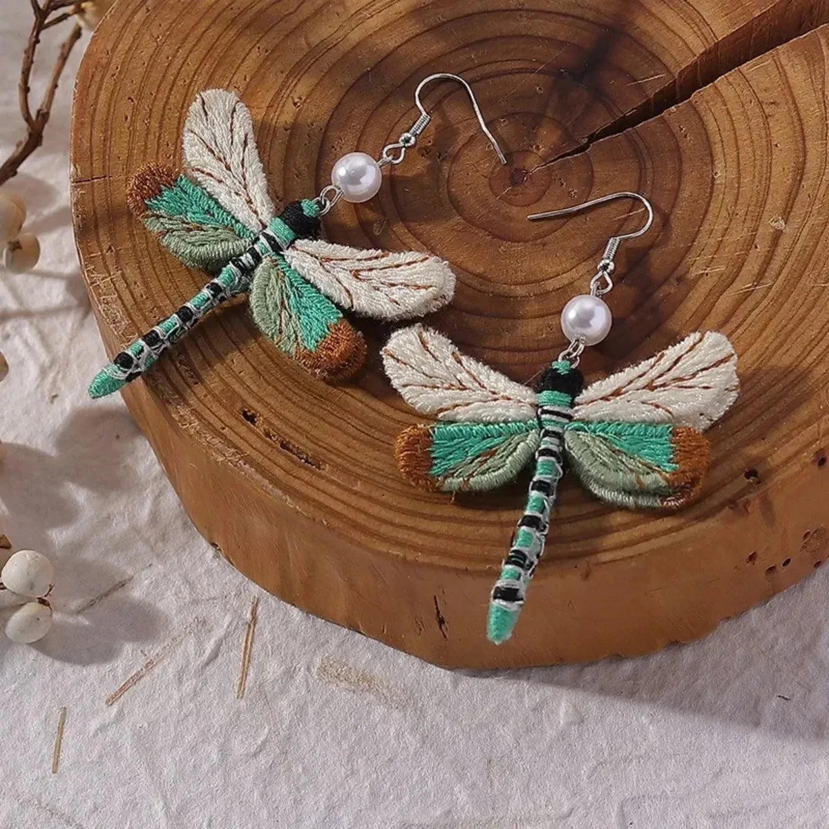Bohemiska Broderade Trollsländörhängen