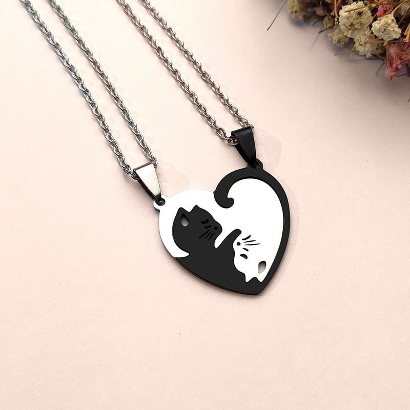 Yin yang svart och vit katt kärlekshalsband