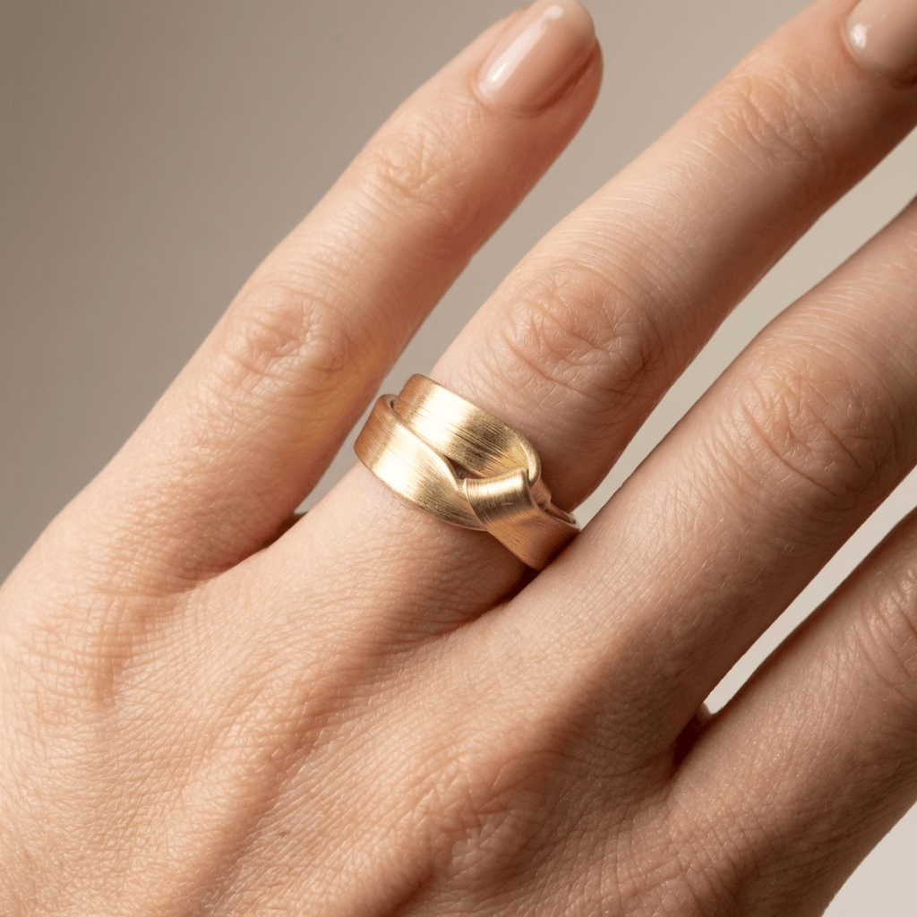 Lindad vintage guldring – justerbar
