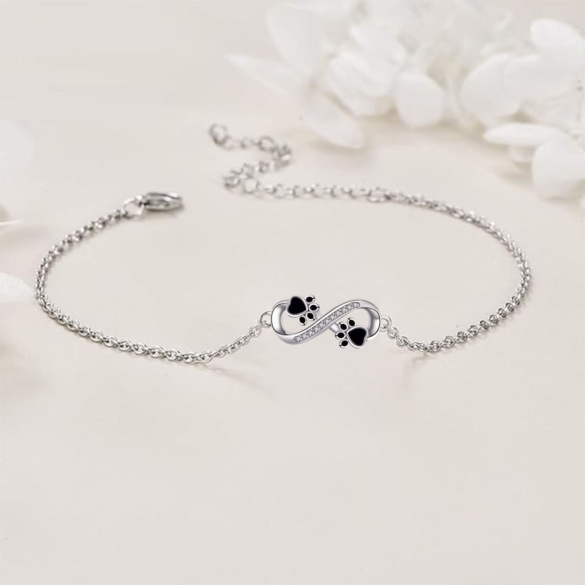 Oändlig Symbol Hänge Husdjurs Tass Armband med Zirkonia