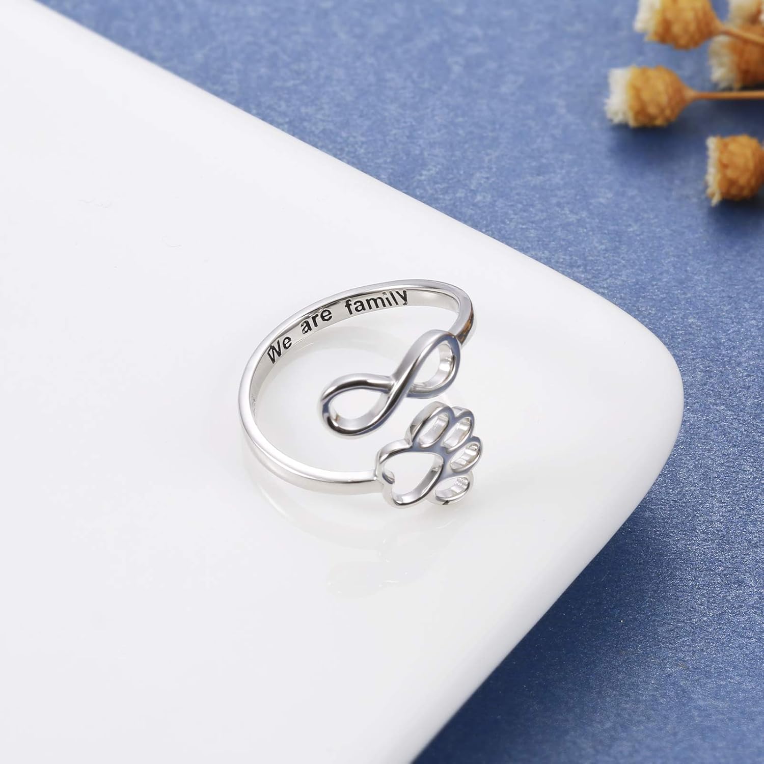 Handgjord ring med tass och hjärta – justerbar i 925 sterlingsilver