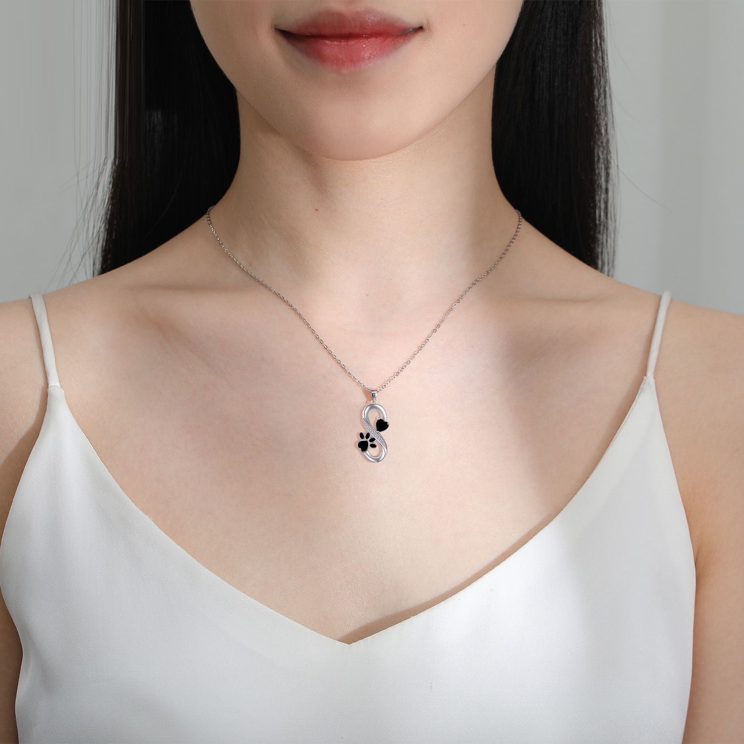 Oändlig Symbol Halsband Hjärtan Poteavtryck