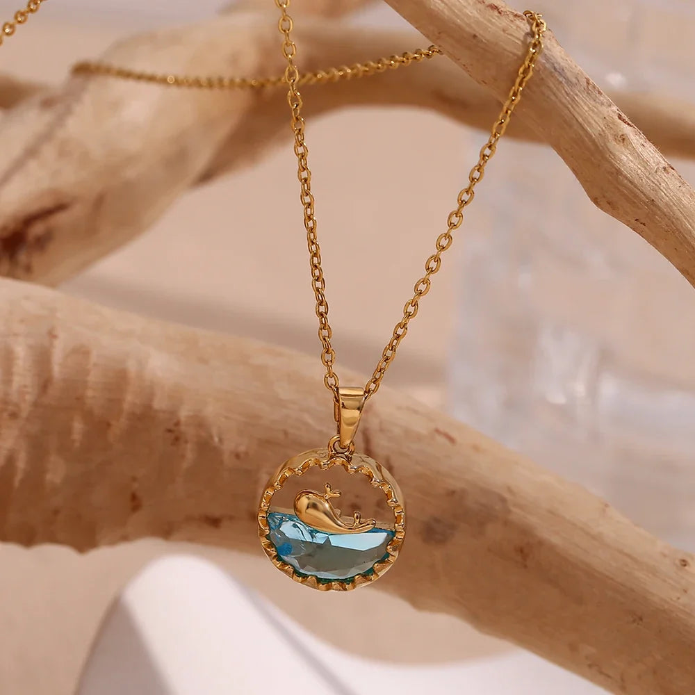 Blå Havsvallpendant Halsband