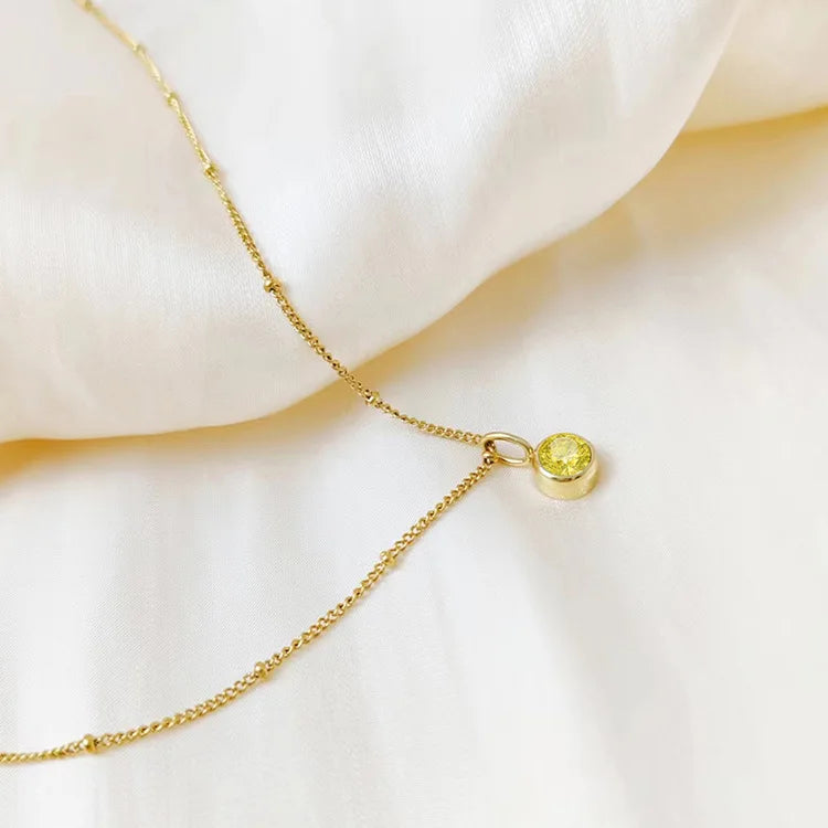 Delikat födelsestenhalsband med pärlchain