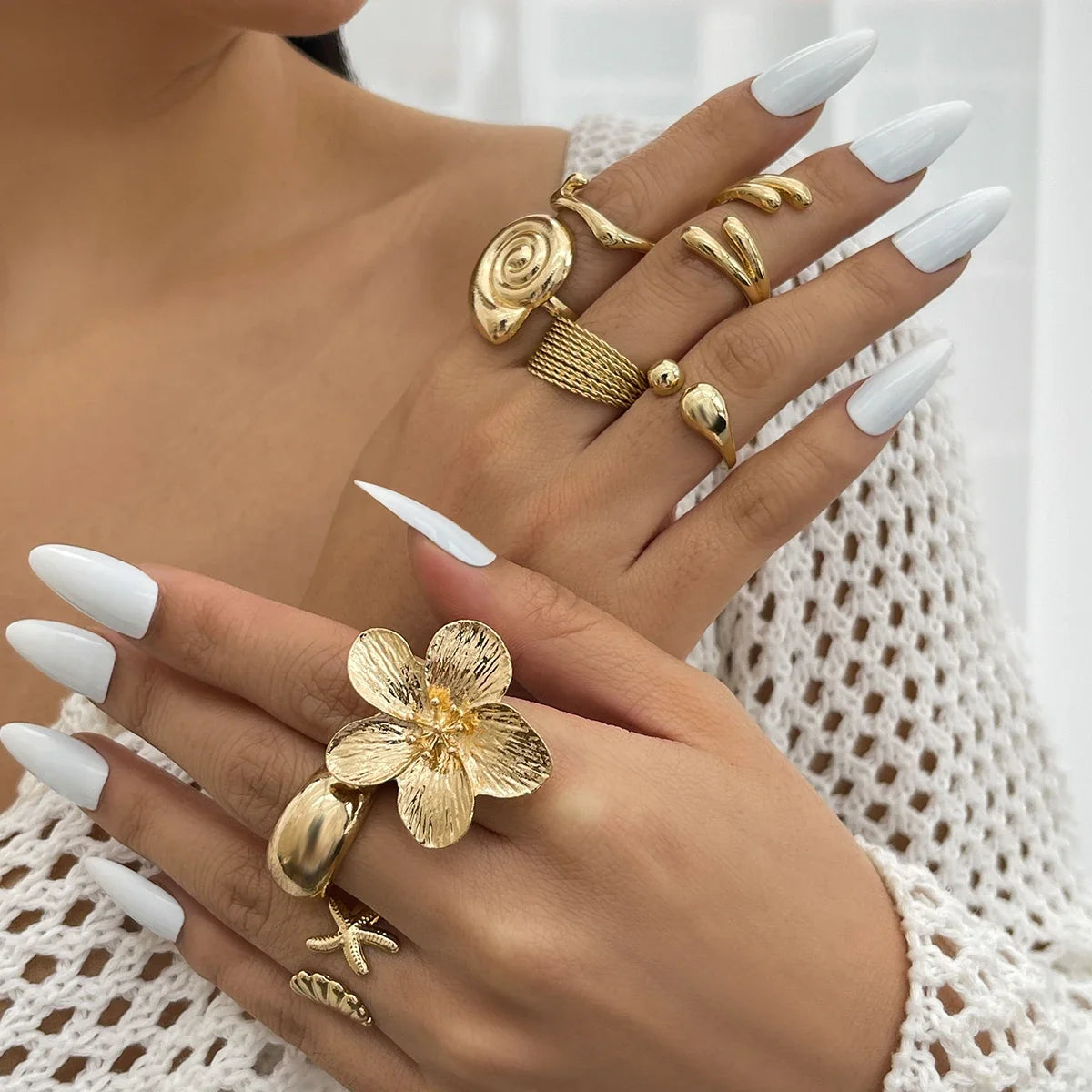 Ringkollektion i vintagestil med blomblad