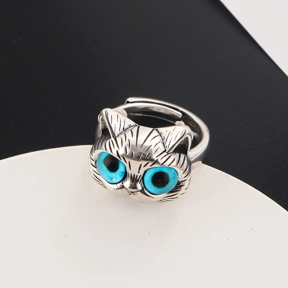 Kattring med blå ögon – lekfull vintage silverring för kattälskare