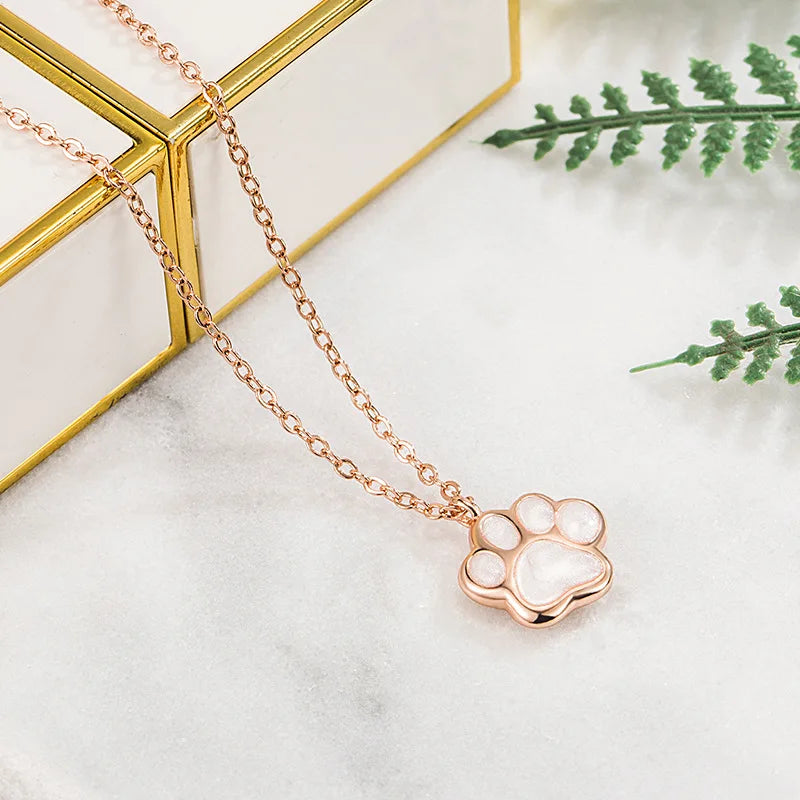 Halsband med Tass Charm