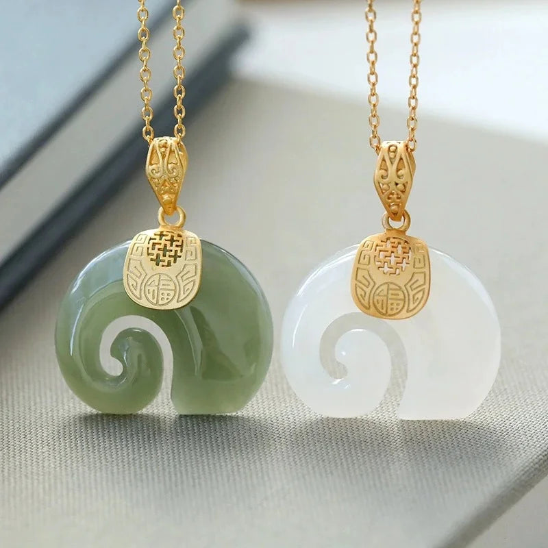 Hetian Jade Elefant Hänge Halsband – 18K Guldpläterad Kedja för Kvinnor
