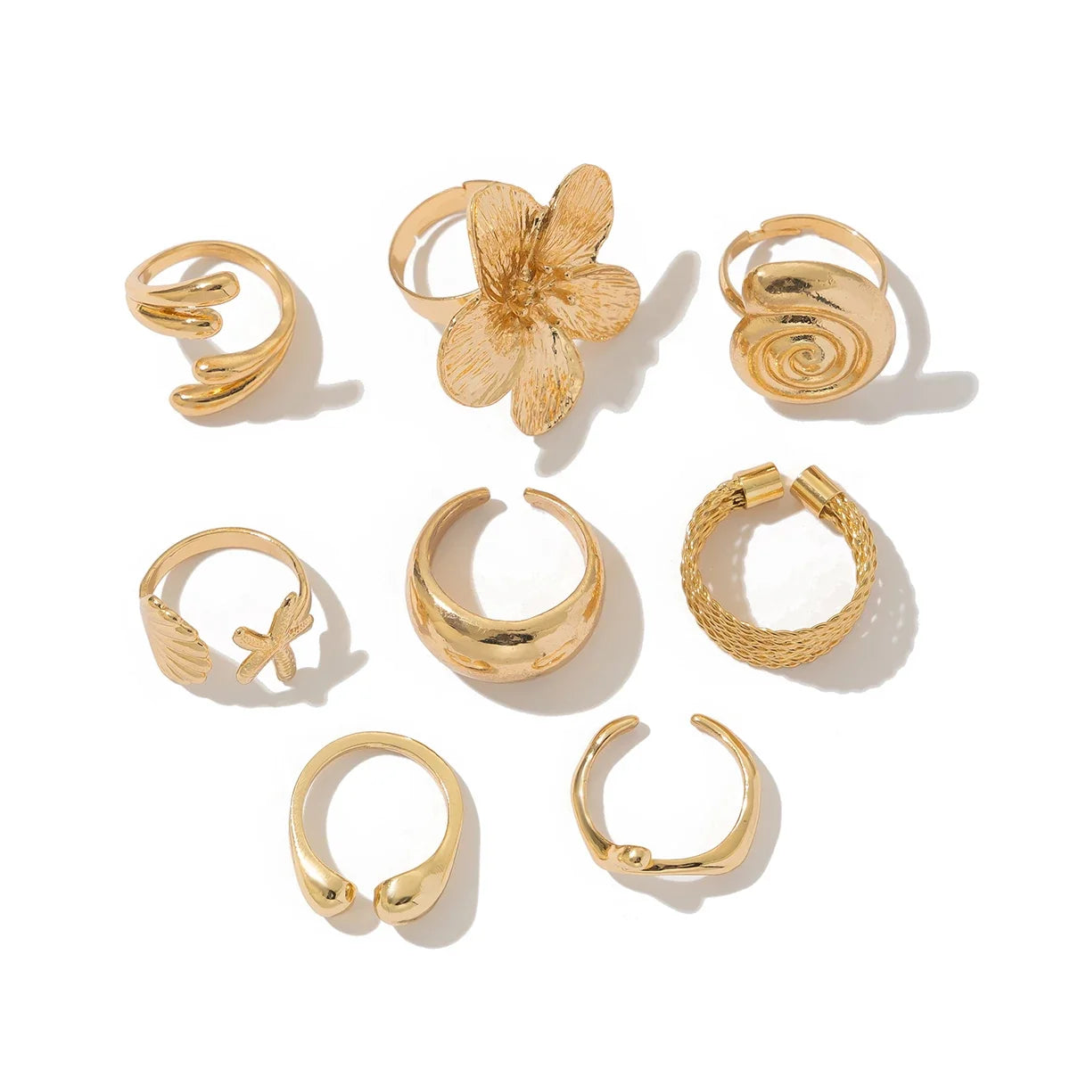 Ringkollektion i vintagestil med blomblad