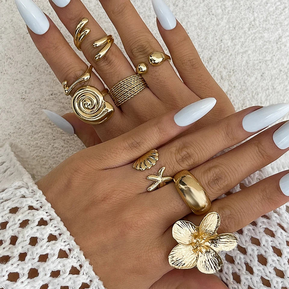 Ringkollektion i vintagestil med blomblad