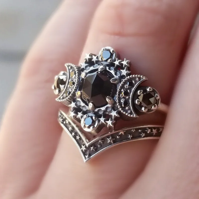 Silverring i vintagestil med svart sten
