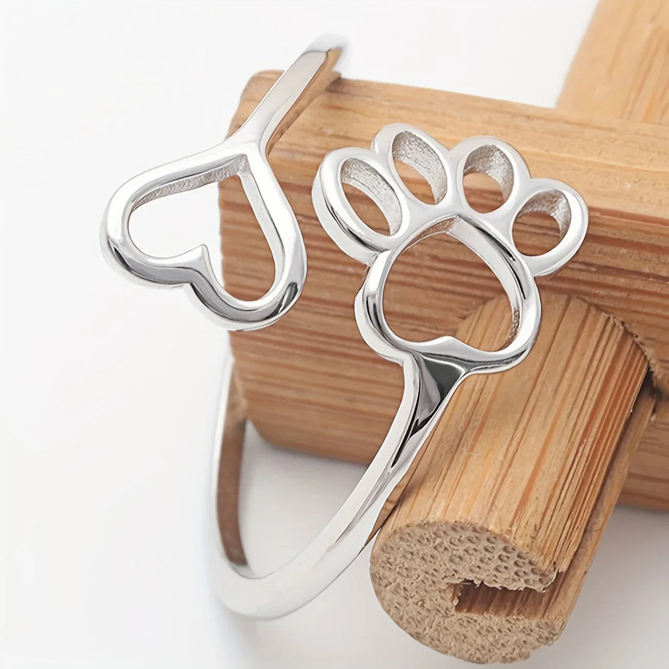 Handgjord ring med tass och hjärta – justerbar i 925 sterlingsilver