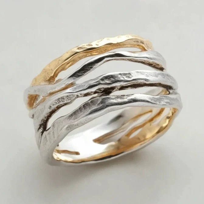 Vintagering i lager av guld och silver